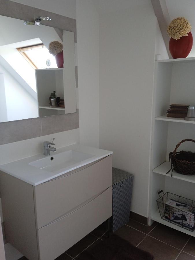 Lestrevet, Les Pieds Dans L Eau Apartment Plomodiern Luaran gambar