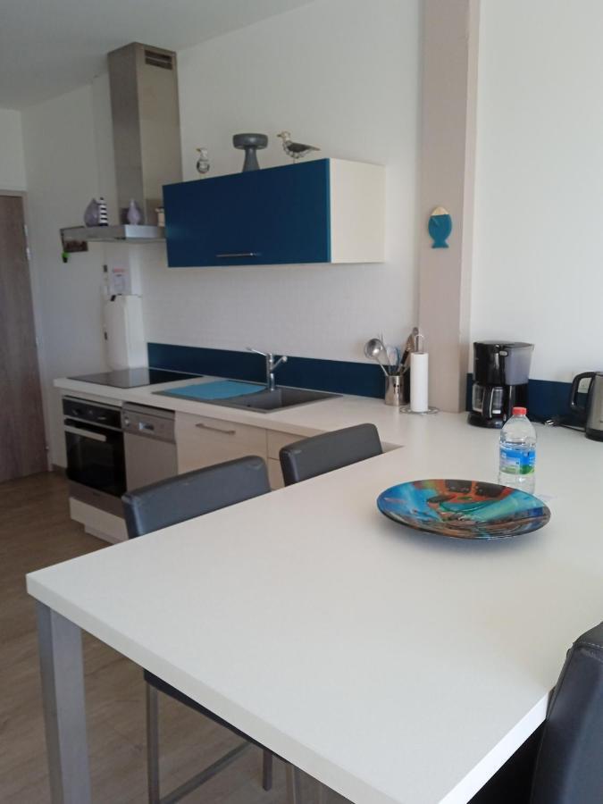 Lestrevet, Les Pieds Dans L Eau Apartment Plomodiern Luaran gambar