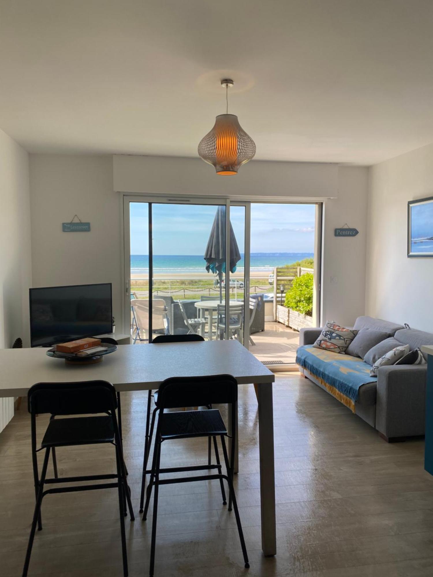 Lestrevet, Les Pieds Dans L Eau Apartment Plomodiern Luaran gambar
